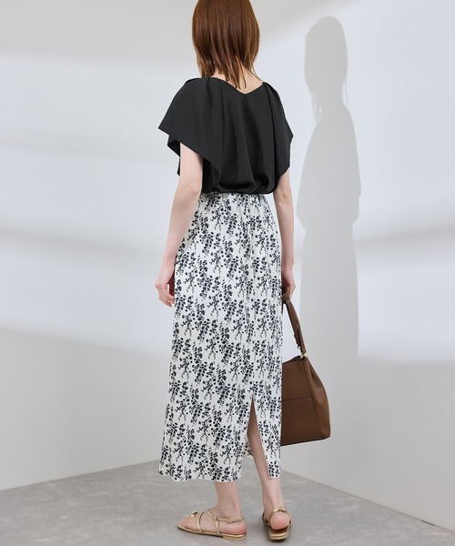 ROPE' PICNIC(ロペピクニック)の「ラッフルスリーブブラウス/通勤対応(シャツ/ブラウス・レディース・ホワイト系その他2/ブラック/ブラック系その他2/ホワイト/ライトグリーン・38)」の10枚目の写真