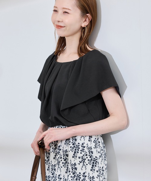 ROPE' PICNIC(ロペピクニック)の「ラッフルスリーブブラウス/通勤対応(シャツ/ブラウス・レディース・ホワイト系その他2/ブラック/ブラック系その他2/ホワイト/ライトグリーン・38)」の11枚目の写真