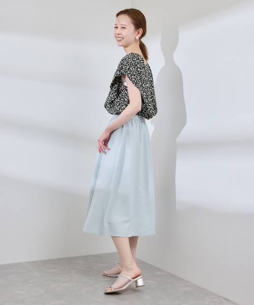 ROPE' PICNIC(ロペピクニック)の「ラッフルスリーブブラウス/通勤対応(シャツ/ブラウス・レディース・ホワイト系その他2/ブラック/ブラック系その他2/ホワイト/ライトグリーン・38)」の15枚目の写真