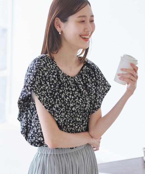 ROPE' PICNIC(ロペピクニック)の「ラッフルスリーブブラウス/通勤対応(シャツ/ブラウス・レディース・ホワイト系その他2/ブラック/ブラック系その他2/ホワイト/ライトグリーン・38)」の7枚目の写真