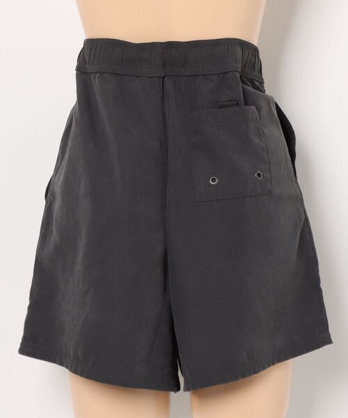 ROXY(ロキシー)の「【ROXY/ロキシー】24SS BITTER SWEET SHORTS/水陸両用ウエストゴムボードショーツ・サーフトランクス・バギーショーツ(水着)(水着・レディース・ブラック/カーキ/ブラウン・MEDIUM/SMALL/LARGE)」の12枚目の写真