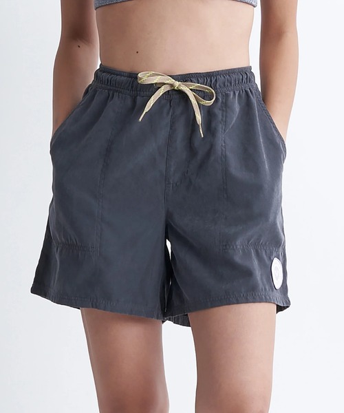 ROXY(ロキシー)の「【ROXY/ロキシー】24SS BITTER SWEET SHORTS/水陸両用ウエストゴムボードショーツ・サーフトランクス・バギーショーツ(水着)(水着・レディース・ブラック/カーキ/ブラウン・MEDIUM/SMALL/LARGE)」の18枚目の写真