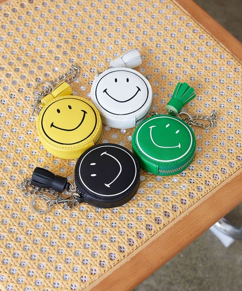 Breath TOPKAPI（ブレストプカピ）の「【新色追加】【Breath TOPKAPI】SMILE COLLECTION スマイル ラウンド ポーチ / チャーム（チャーム・レディース・イエロー/ブラック/ホワイト/グリーン/オレンジ/サックスブルー/ピンク・FREE）」の20枚目の写真