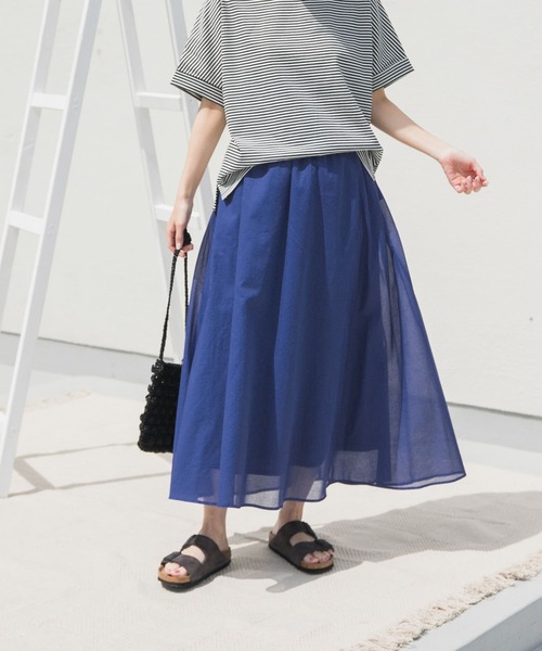 URBAN RESEARCH DOORS（アーバンリサーチドアーズ）の「『UR TECH』ボイルギャザースカート（スカート・レディース・チャコールグレー/ロイヤルブルー/パープル・MEDIUM）」の9枚目の写真