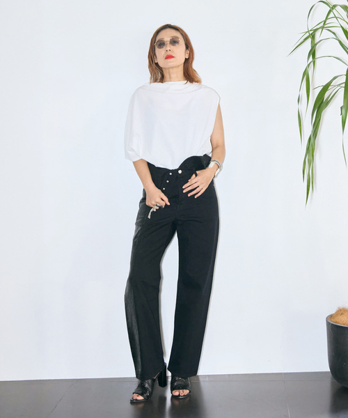 CITYSHOP（シティーショップ）の「ASYMMETRY CUT TOP：カットソー（Tシャツ/カットソー・レディース・ホワイト/ブラック/チャコールグレー・FREE）」の6枚目の写真