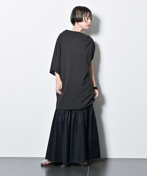 CITYSHOP（シティーショップ）の「ASYMMETRY CUT TOP：カットソー（Tシャツ/カットソー・レディース・ホワイト/ブラック/チャコールグレー・FREE）」の7枚目の写真