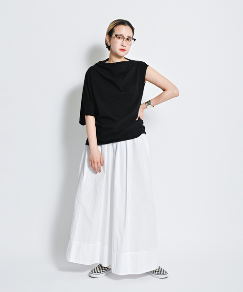 CITYSHOP（シティーショップ）の「ASYMMETRY CUT TOP：カットソー（Tシャツ/カットソー・レディース・ホワイト/ブラック/チャコールグレー・FREE）」の13枚目の写真