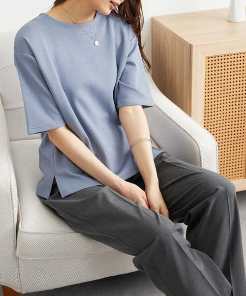 BELLUNA PLUS(ベルーナ)の「とろりん触感!ゆったりプルオーバー(Tシャツ/カットソー・レディース・アイボリー/ライラック/ピンク・LARGE/MEDIUM/X-LARGE)」の11枚目の写真