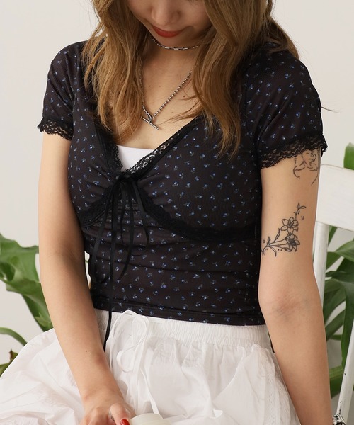 Flower Design Cross Lace Top / フラワーデザイン クロスレース