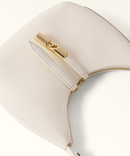 FURLA(フルラ)の「フルラ ゴチャ (Furla Goccia) ショルダーバッグ(ショルダーバッグ・レディース・ライトグレー系/オフホワイト/ブラック・ONE SIZE)」の5枚目の写真