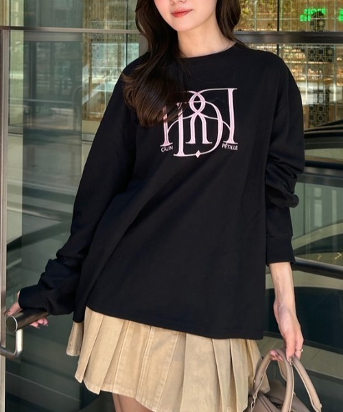 rienda（リエンダ）の「【WEB限定】RDロゴロングTシャツ 秋服　ロンT（Tシャツ/カットソー・レディース・ブラック/ピンク系その他/ホワイト・FREE）」の3枚目の写真