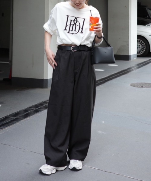 rienda（リエンダ）の「【WEB限定】RDロゴロングTシャツ 秋服　ロンT（Tシャツ/カットソー・レディース・ブラック/ピンク系その他/ホワイト・FREE）」の4枚目の写真