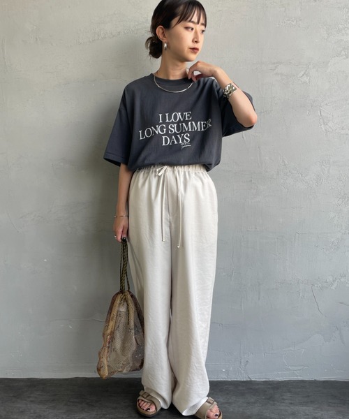 AMERICANA（アメリカーナ）の「[Americana/アメリカーナ] バックプリントロゴＴシャツ（Tシャツ/カットソー・レディース・オートミール/ダークグレー/ベージュ・ONE SIZE）」の5枚目の写真