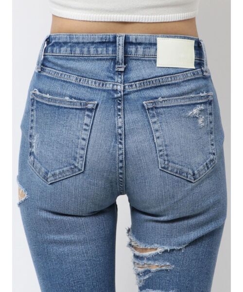 GYDA(ジェイダ)の「ミドルウエストSIDE CUT INNER DAMAGEスキニーデニムパンツ(デニムパンツ・レディース・ライトブルー/ブルー・MEDIUM/X-SMALL/SMALL)」の18枚目の写真