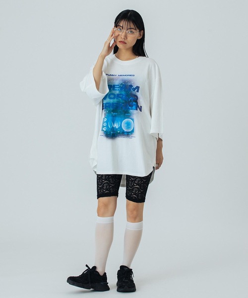 OKIRAKU（オキラク）の「(OKIRAKU×ROSEBUD)GRAPHIC BIG TEE（Tシャツ/カットソー・レディース・ホワイト/ブラック・ONE SIZE）」の8枚目の写真