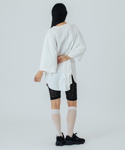 OKIRAKU（オキラク）の「(OKIRAKU×ROSEBUD)GRAPHIC BIG TEE（Tシャツ/カットソー・レディース・ホワイト/ブラック・ONE SIZE）」の14枚目の写真