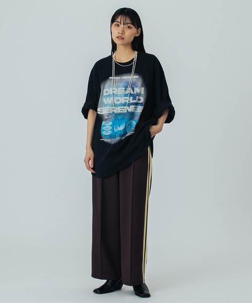 OKIRAKU（オキラク）の「(OKIRAKU×ROSEBUD)GRAPHIC BIG TEE（Tシャツ/カットソー・レディース・ホワイト/ブラック・ONE SIZE）」の21枚目の写真