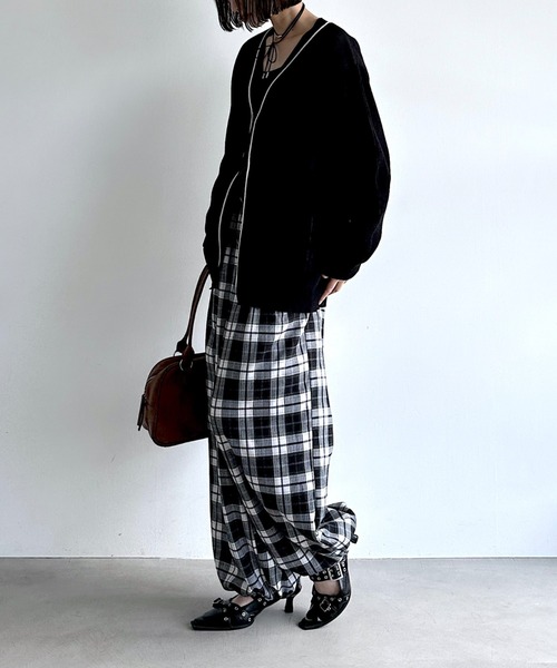 PAGEBOY（ページボーイ）の「ライトモールストライプリブVカーディガン（カーディガン/ボレロ・レディース・オフホワイト/ブラック/ブラウン/レッド系その他・FREE）」の12枚目の写真