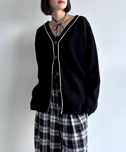 PAGEBOY（ページボーイ）の「ライトモールストライプリブVカーディガン（カーディガン/ボレロ・レディース・オフホワイト/ブラック/ブラウン/レッド系その他・FREE）」の13枚目の写真