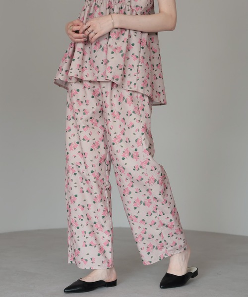 amini(アミニ)の「ミモザ柄プリントパンツ(その他パンツ・レディース・ネイビー/ベージュ/ブラック・MEDIUM)」の19枚目の写真