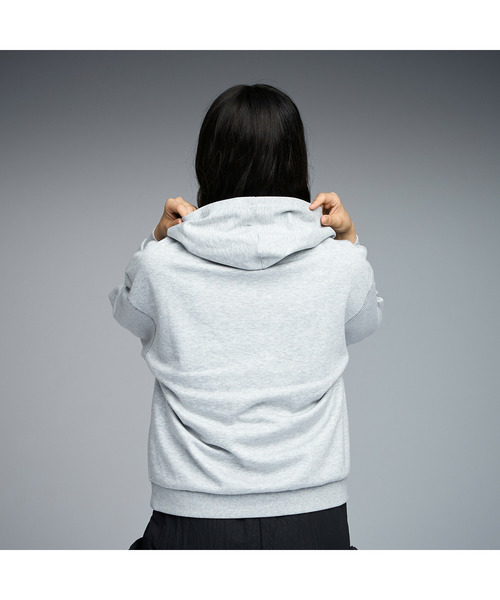 PUMA(プーマ)の「PUMA プーマ ウィメンズ ESS MX リラックスド フーディ(パーカー・レディース・ライトグレー/オフホワイト/ライラック・LARGE/MEDIUM/SMALL/X-LARGE)」の18枚目の写真