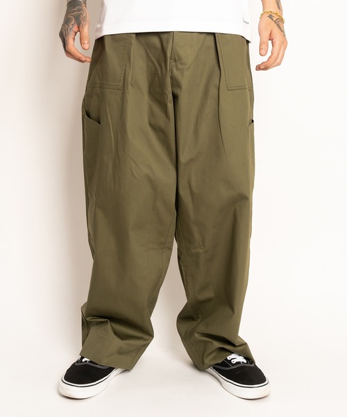 Subciety(サブサエティ)の「US.AIR FORCE tuck baker pants(カーゴパンツ・メンズ・ブラック/グリーン/ベージュ/ネイビー・マルチサイズ)」の3枚目の写真