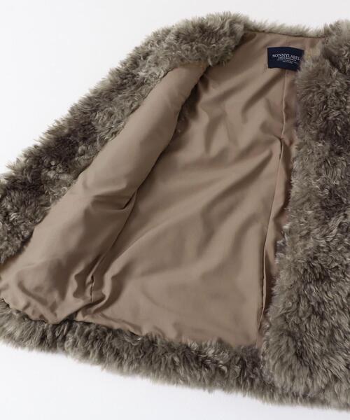 URBAN RESEARCH Sonny Label（アーバンリサーチサニーレーベル）の「カーリーフェイクファーベスト（その他アウター・レディース・ベージュ/グレー系その他・FREE）」の5枚目の写真