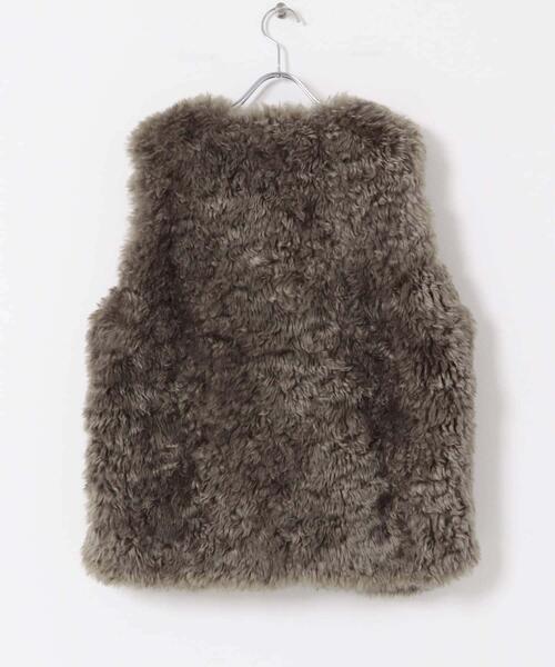 URBAN RESEARCH Sonny Label（アーバンリサーチサニーレーベル）の「カーリーフェイクファーベスト（その他アウター・レディース・ベージュ/グレー系その他・FREE）」の3枚目の写真