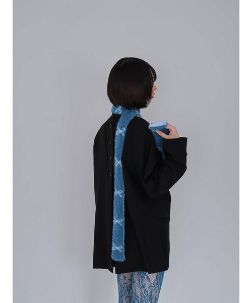 Uenui（ウニュイ）の「ribbon fur scarf（マフラー・レディース・ブラック/ブルー/レッド・FREE）」の4枚目の写真