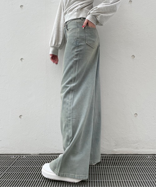 one way（ワンウェイ）の「バックリボンワイドデニムパンツ（デニムパンツ・レディース・ブラック/ブルー・SMALL/MEDIUM）」の4枚目の写真