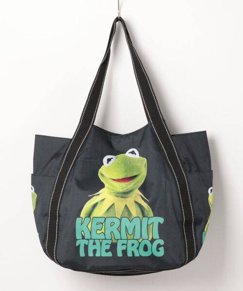 Disney(ディズニー)の「Disneyバルーントートバッグ2(トートバッグ・レディース・ホワイト系その他/カラフル/グレー系その他2/ブルー系その他/パープル/オレンジ系その他/ブルー/ホワイト系その他2/ブラック系その他/ブラック/ライトブルー/ブルー系その他2/ピンク/ブラック系その他2/ブラック系その他3/ブルーグリーン/ブルー系その他3/ネイビー/ブラック系その他6/ブラック系その他4/ブラック系その他5/ホワイト系その他4/ホワイト系その他3/その他/ブラック系その他7/ベージュ/グレー系その他/ホワイト系その他6/ホワイト系その他5/ブラック×グリーン/Black/その他1/ブルー系その他4/ブルー系その他6/ブルー系その他5/ブラック系/ブラック系1/ブラック系2/その他2/ブルー系その他7/ブラック系4/その他3/ベビーピンク/スカイブルー/シアン/ブラック系3・FREE)」の14枚目の写真