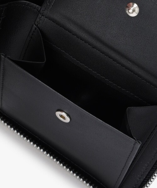 agnes b.(アニエスベー)の「【Outlet】フォトプリント レザー ラウンドジップ 二つ折り ウォレット ZAH04A-01(財布・メンズ・ブラック・FREE)」の6枚目の写真
