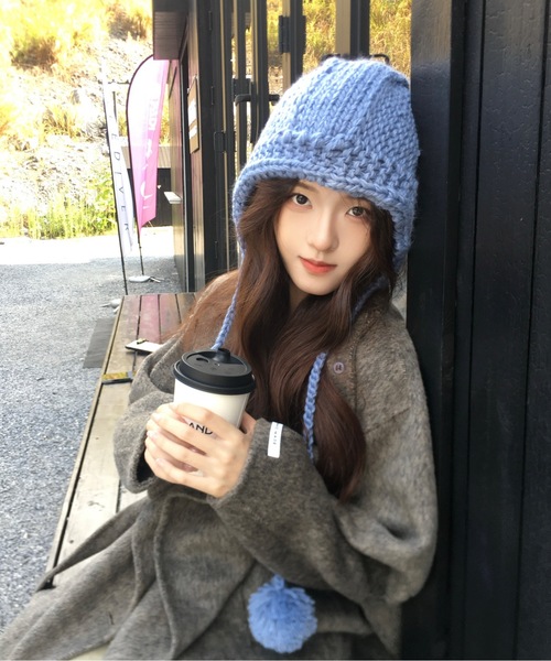 Burner(バーナー)の「【CHI SELECT】ふんわりポンポン くまロゴ耳当て イヤーマフ chi-bosi-2-15(ニットキャップ/ビーニー・レディース・ブラック/アイボリー/サックスブルー・FREE)」の3枚目の写真