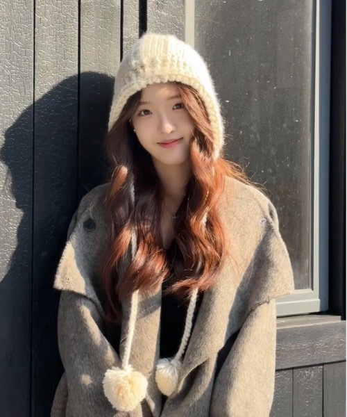 Burner(バーナー)の「【CHI SELECT】ふんわりポンポン くまロゴ耳当て イヤーマフ chi-bosi-2-15(ニットキャップ/ビーニー・レディース・ブラック/アイボリー/サックスブルー・FREE)」の1枚目の写真