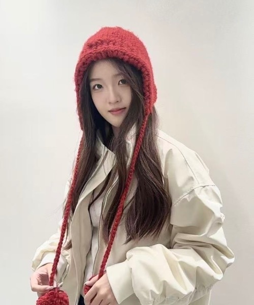 Burner(バーナー)の「【CHI SELECT】ふんわりポンポン くまロゴ耳当て イヤーマフ chi-bosi-2-15(ニットキャップ/ビーニー・レディース・ブラック/アイボリー/サックスブルー・FREE)」の10枚目の写真