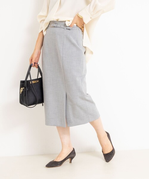 NOLLEY’S Sophi(ノーリーズソフィ)の「ウォッシャブルベルト付きラップ風タイトスカート(スカート・レディース・ライトグレー/ベージュ/サックスブルー・40/38/36/34)」の2枚目の写真