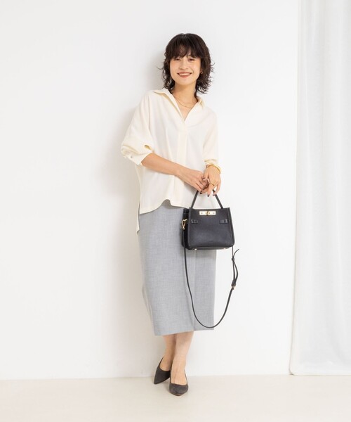 NOLLEY’S Sophi(ノーリーズソフィ)の「ウォッシャブルベルト付きラップ風タイトスカート(スカート・レディース・ライトグレー/ベージュ/サックスブルー・40/38/36/34)」の4枚目の写真