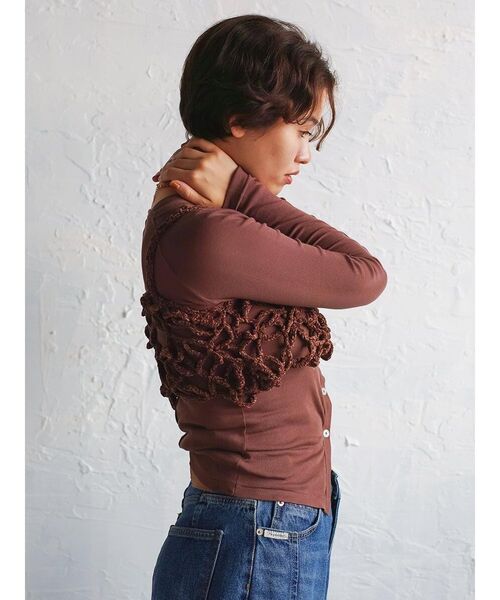 FIKA.(フィーカ)の「Flower motif knit bustier(その他トップス・レディース・ブラック/ブラウン/オフホワイト・MEDIUM)」の14枚目の写真