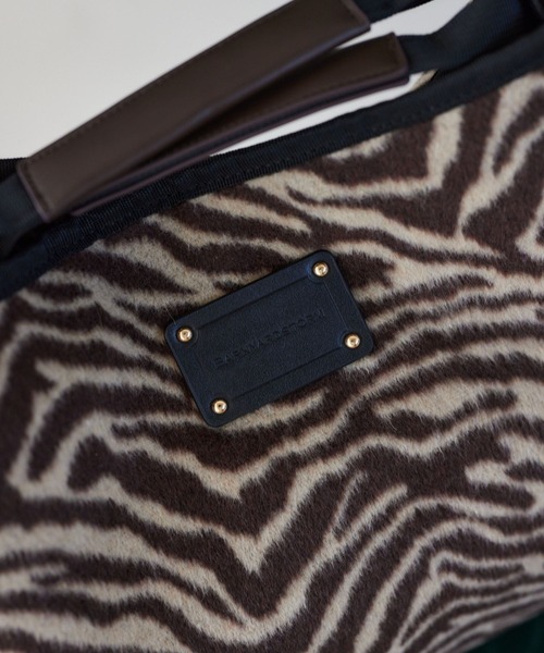 BARNYARDSTORM(バンヤードストーム)の「BARNYARDSTORM / キレイめ起毛ハンドルトート【WEB限定カラー】(トートバッグ・レディース・チャコールグレー/その他4/キャメル/その他5・FREE)」の7枚目の写真