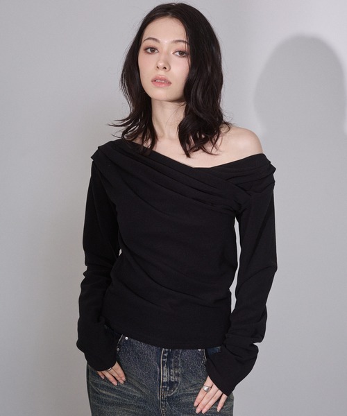ENVYM（アンビー）の「ギャザーカシュクールトップス（Tシャツ/カットソー・レディース・ネイビー/グレー/ブラック/レッド・FREE）」の2枚目の写真