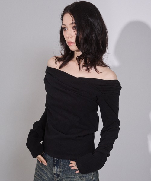 ENVYM（アンビー）の「ギャザーカシュクールトップス（Tシャツ/カットソー・レディース・ネイビー/グレー/ブラック/レッド・FREE）」の5枚目の写真
