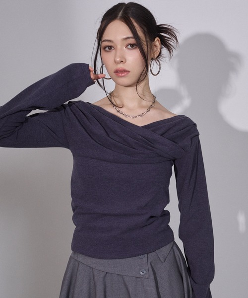 ENVYM（アンビー）の「ギャザーカシュクールトップス（Tシャツ/カットソー・レディース・ネイビー/グレー/ブラック/レッド・FREE）」の19枚目の写真