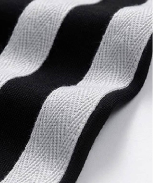 U:UME(ユーム)の「Shoulder Design Sweat(スウェット・メンズ・グレー/ピンク/ネイビー・SMALL/MEDIUM/LARGE/X-LARGE)」の8枚目の写真