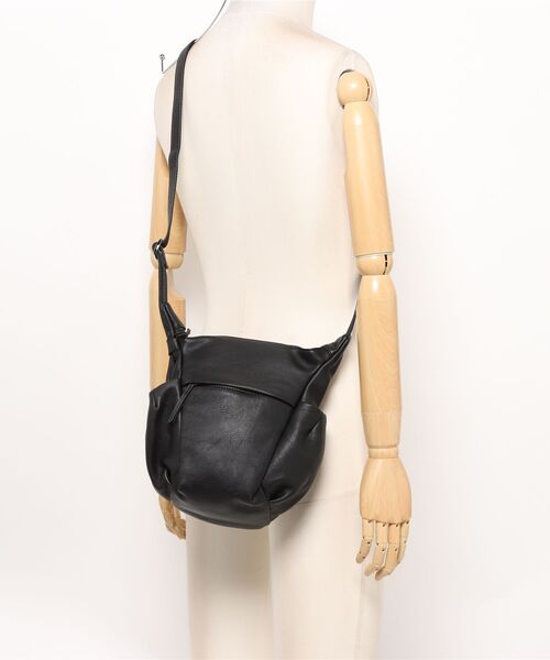 A_W(アウ)の「MILITALY SHOULDER S ショルダーバッグ メンズ 革 レザー AB-012(ショルダーバッグ・メンズ・ブラック/ブラウン・FREE)」の9枚目の写真