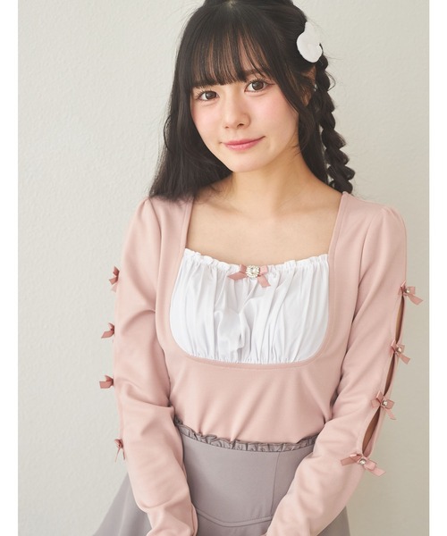 Suyunn(スユン)の「リボン&ビジュー付き袖開き配色カットソープルオーバー(Tシャツ/カットソー・レディース・ピンク/ブラック・M)」の5枚目の写真