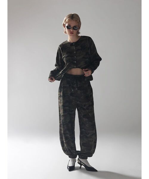:ETHROF(イーサオブ)の「CAMOUFLAGE FRONT CURVE LONG SLEEVE TOPS(Tシャツ/カットソー・レディース・カーキ/グレー・FREE)」の20枚目の写真