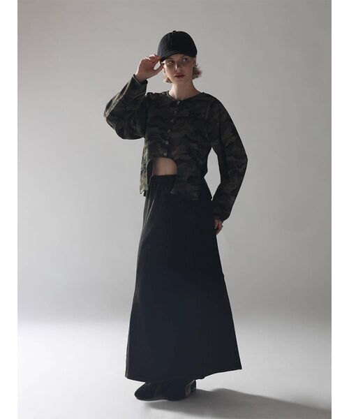 :ETHROF(イーサオブ)の「CAMOUFLAGE FRONT CURVE LONG SLEEVE TOPS(Tシャツ/カットソー・レディース・カーキ/グレー・FREE)」の21枚目の写真