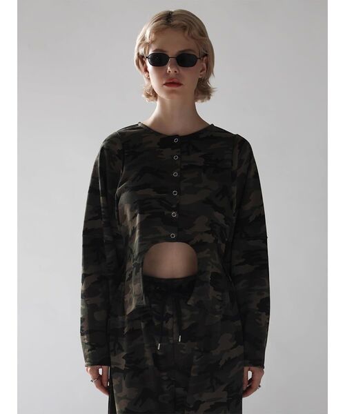 :ETHROF(イーサオブ)の「CAMOUFLAGE FRONT CURVE LONG SLEEVE TOPS(Tシャツ/カットソー・レディース・カーキ/グレー・FREE)」の15枚目の写真