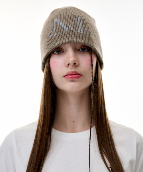 MUCENT(ムセント)の「シグニチャービーニー (4カラー)(ニットキャップ/ビーニー・レディース・Beige/ブラック/アイボリー/グレー・FREE)」の7枚目の写真