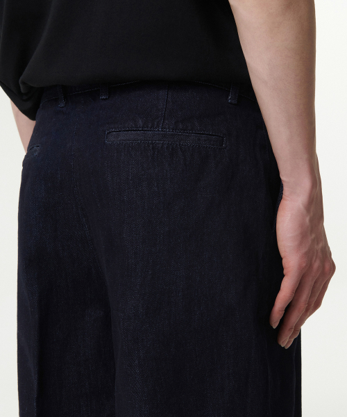 MUSINSA STANDARD（ムシンサスタンダード）の「ワンタックワイドデニムスラックス [ディープインディゴ]（デニムパンツ・メンズ・その他・28/29/32/30/31/33/26/27/40/38/42/36/34）」の7枚目の写真